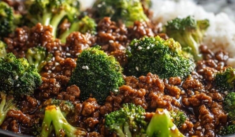 Honey Garlic Ground Beef and Broccoli – A Quick and Flavorful Stir-Fry served hot