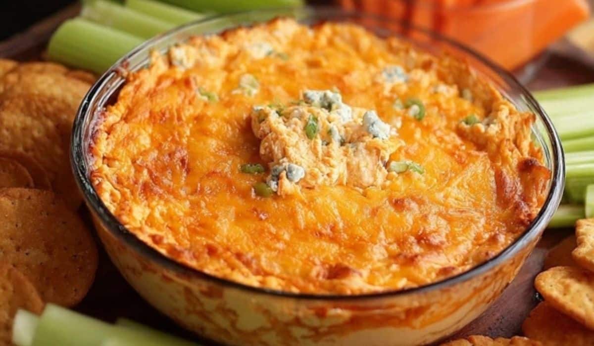 Super Bowl Buffalo Chicken Dip
