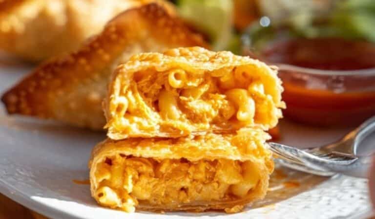 Buffalo Chicken Rangoons with ranch dip