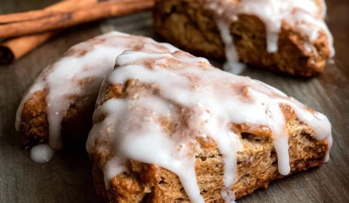 gingerbread-scones-freshly-baked