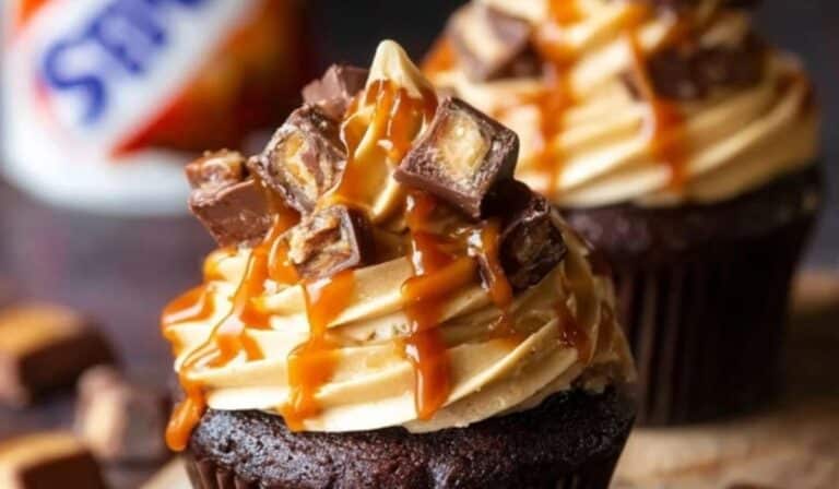 Snickers Cupcakes with caramel drizzle