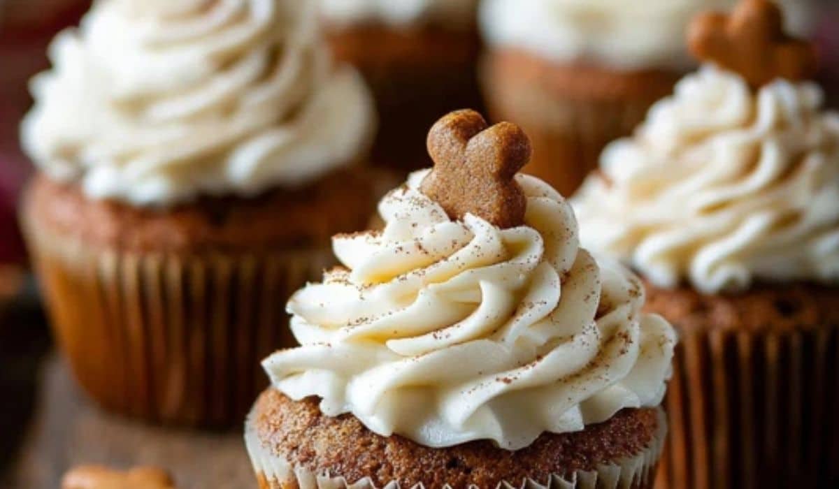 Gingerbread Cupcakes with Cream Cheese Frosting