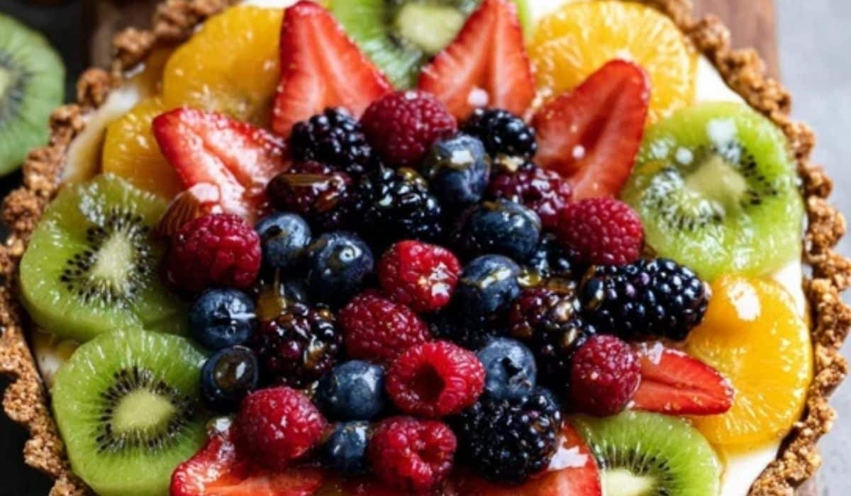 No-Bake Greek Yogurt Fruit Tart with fresh fruit